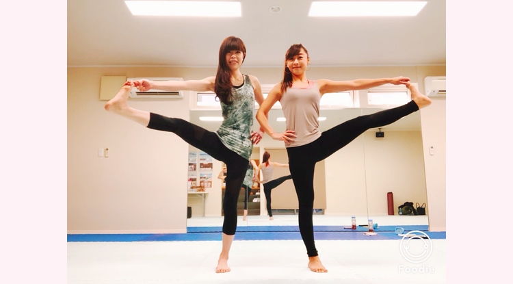 ヨガポーズ