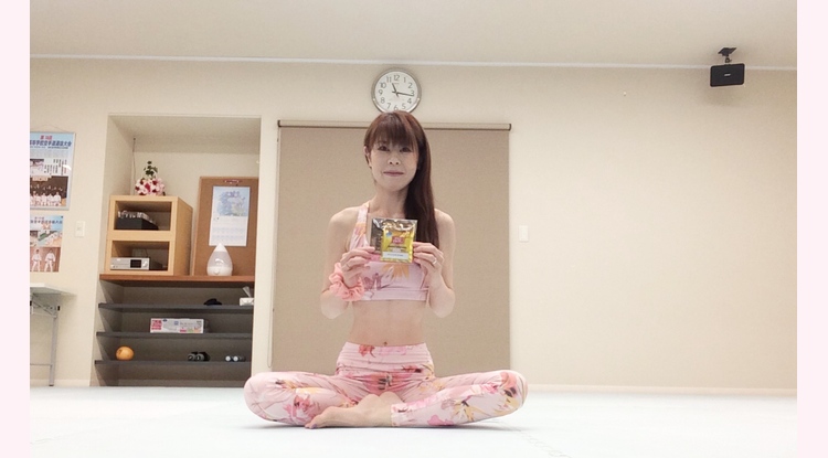 ヨガインストラクター若葉りな