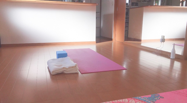 ヨガインストラクター若葉りな